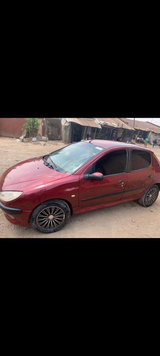 A picture of 2006 Peugeot 206