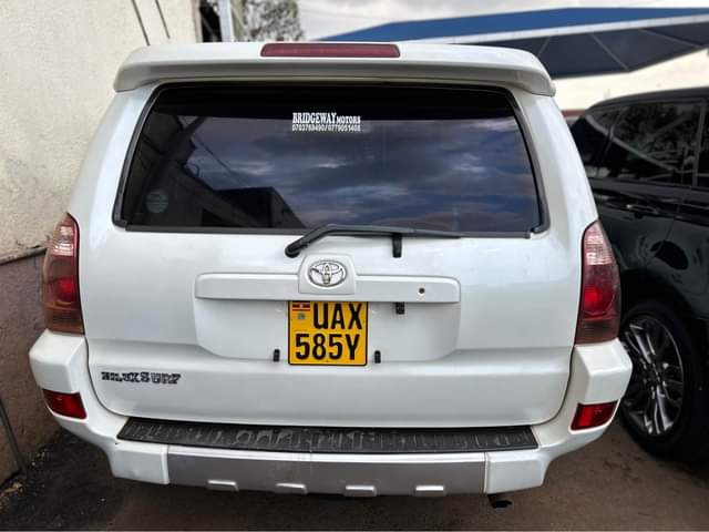 A picture of 35M Toyota Surf model 2002 0705176582