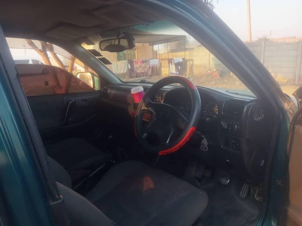 A picture of 2012 Isuzu wizzard