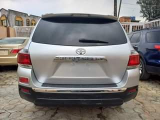 A picture of Tokunbo 2013 Toyota Highlander Limited Edition with thumbstart ignition