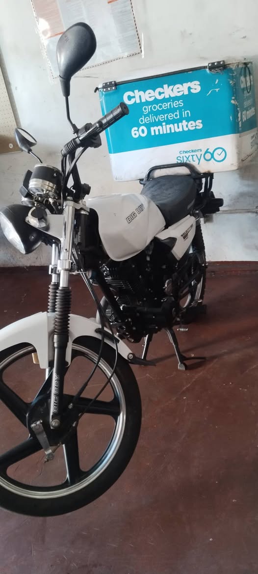 A picture of HONDA XR XL AND BIG BOY CARGO LATEST 27732 5565