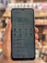 A picture of HOT 8 INFINIX AT 200000