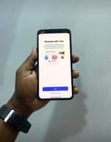 A picture of Iphone Xs max GB 64