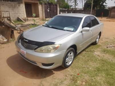 A picture of Toyota Camry 2005 reg