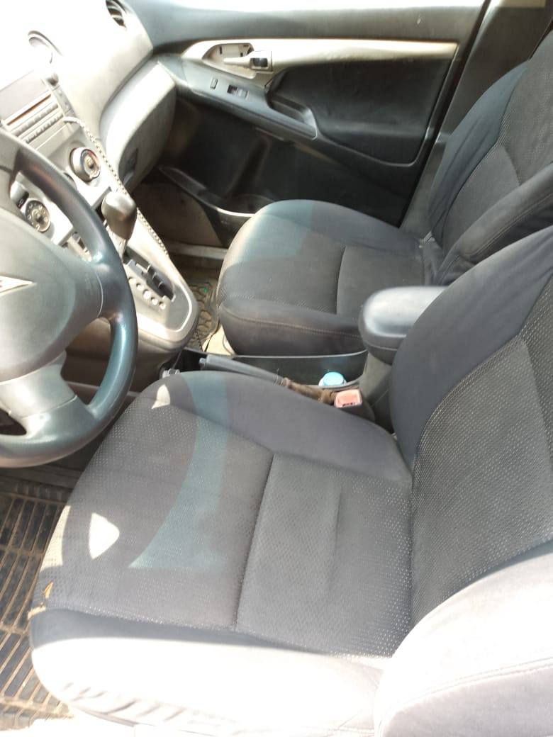 A picture of Pontiac Vibe 010