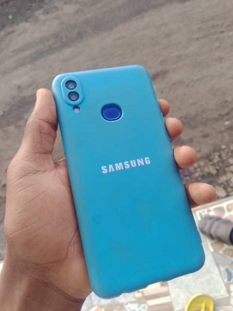 A picture of samsung A10s