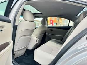 A picture of URGENT BUYER NEEDED Lexus Model Es350 Colour Silver 2010 Factory