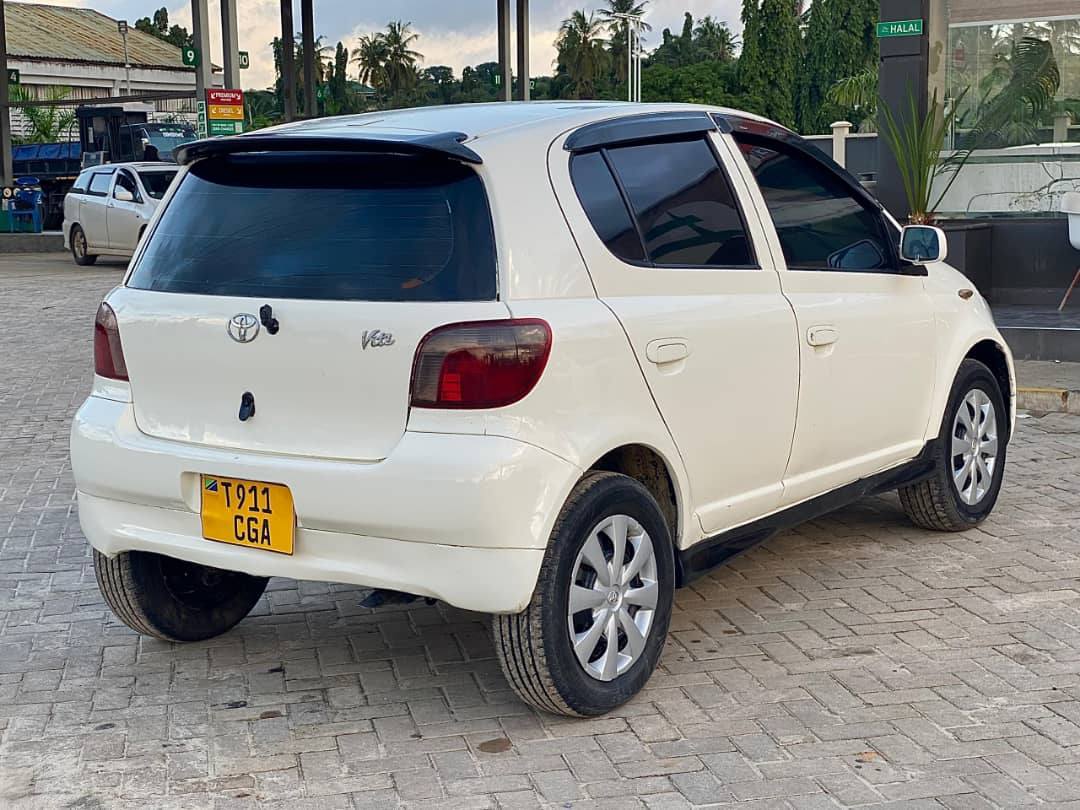 A picture of Vitz Old