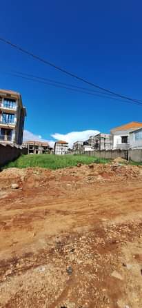 A picture of 50x100 plot for sell in Kira Najjera rd