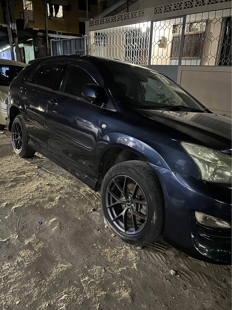 A picture of Toyota Harrier