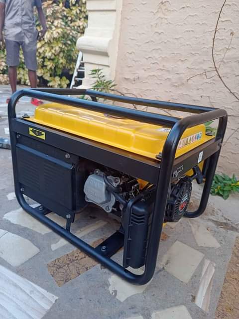 A picture of 4 5kva Constant elepaq 100 long copper coil