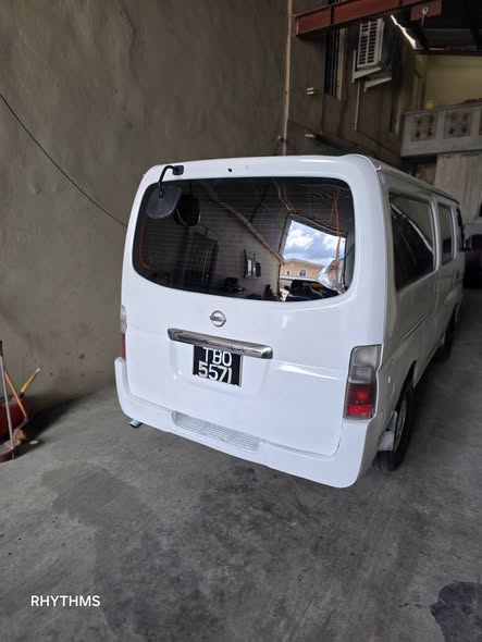 nissan e25