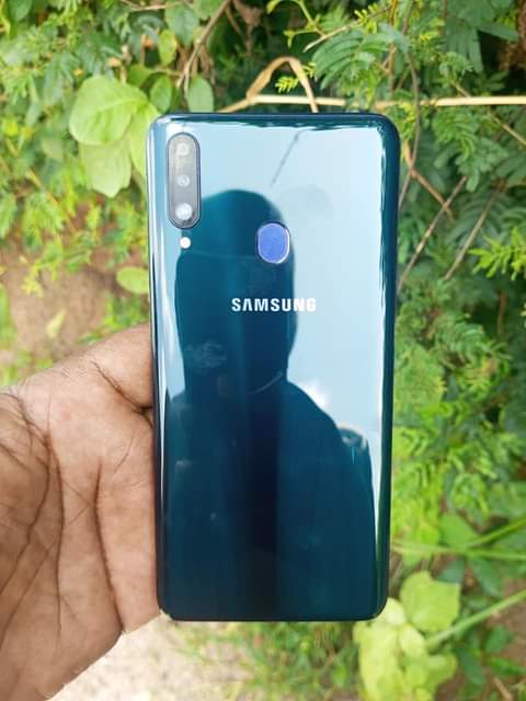 A picture of SAMSUNG A20S