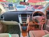 A picture of Toyota Harrier