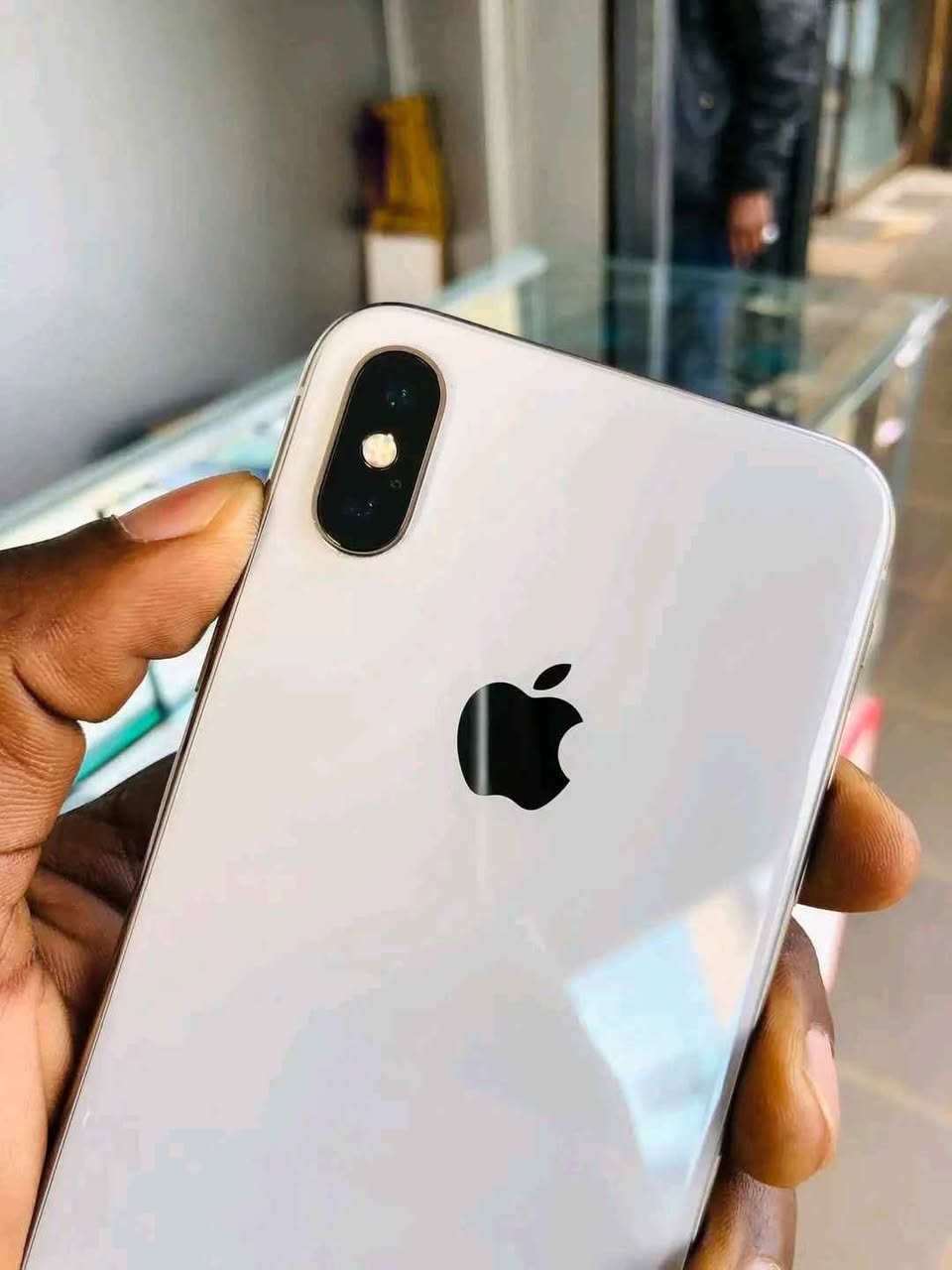 A picture of IPhone x