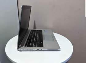 A picture of Hp Elitebook Core i7 MPYA FULL BOX