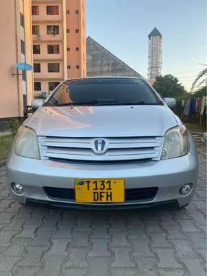 A picture of Toyota Ist