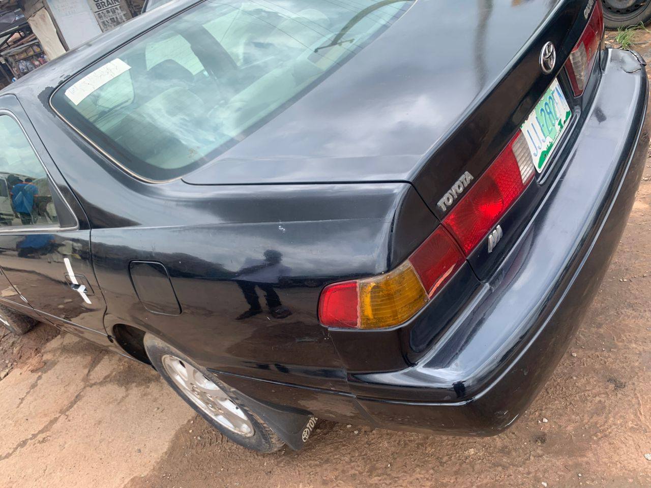A picture of Toyota Camry 2.2 2.5M settlement 200k