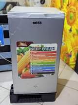 A picture of Boss fridge inagandisha na kupooza 260 000 0716691688 whatsaap calls
