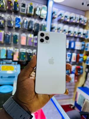 A picture of Iphone 11pro max