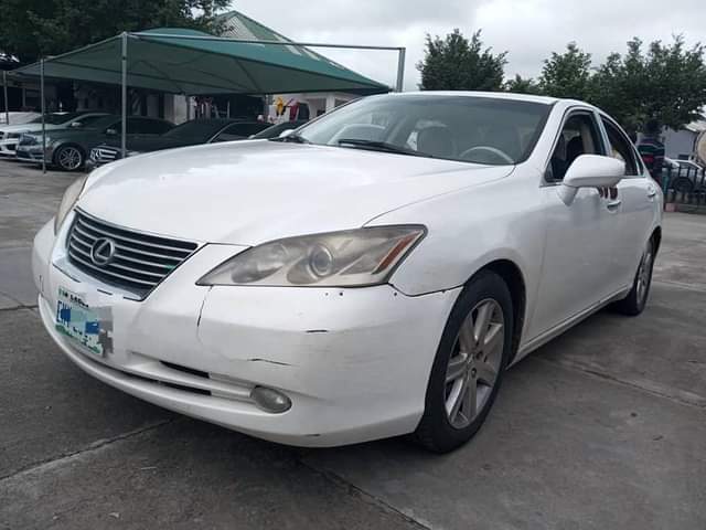 A picture of 2009 Lexus ES350 Nigerian used Engine 100 AC chilling Automatic