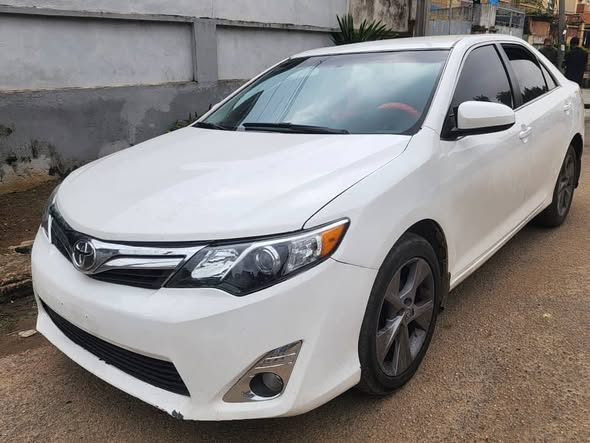 A picture of Toyota camry 2012