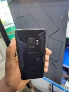A picture of S9 at 250k Slight crack