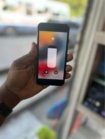 A picture of Iphone 7 GB 32