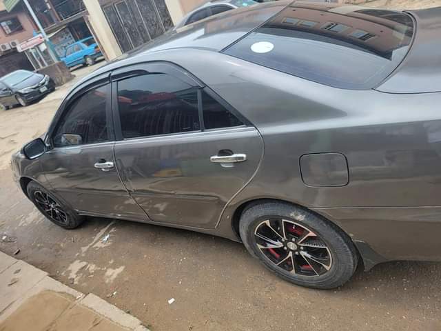 A picture of Toyota camry 2006 v6 3.3 engine