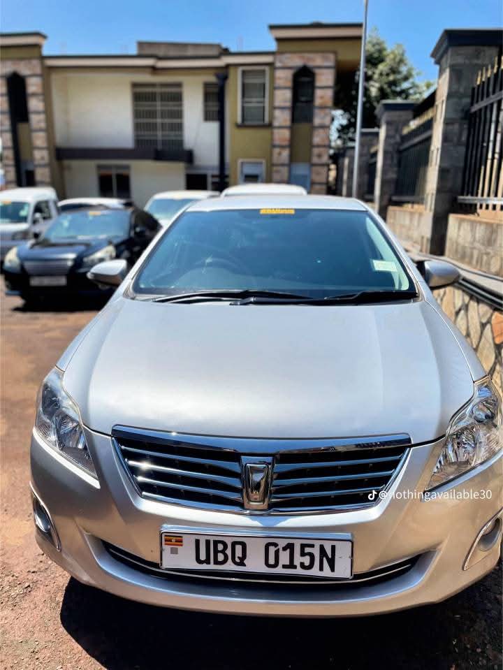 A picture of 2015 Toyota premio 2015