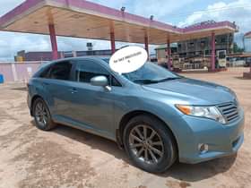 A picture of Clean as seen VENZA 2011 on belt just like tokunbo