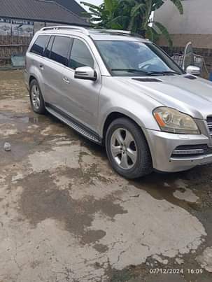 A picture of 2010 Benz GL 450 2010 11 GL 450