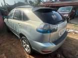 A picture of Lexus 330 RX money needed urgently this week 2 6