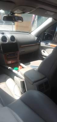 A picture of Good deal ML 450 2008 Model First body buy and