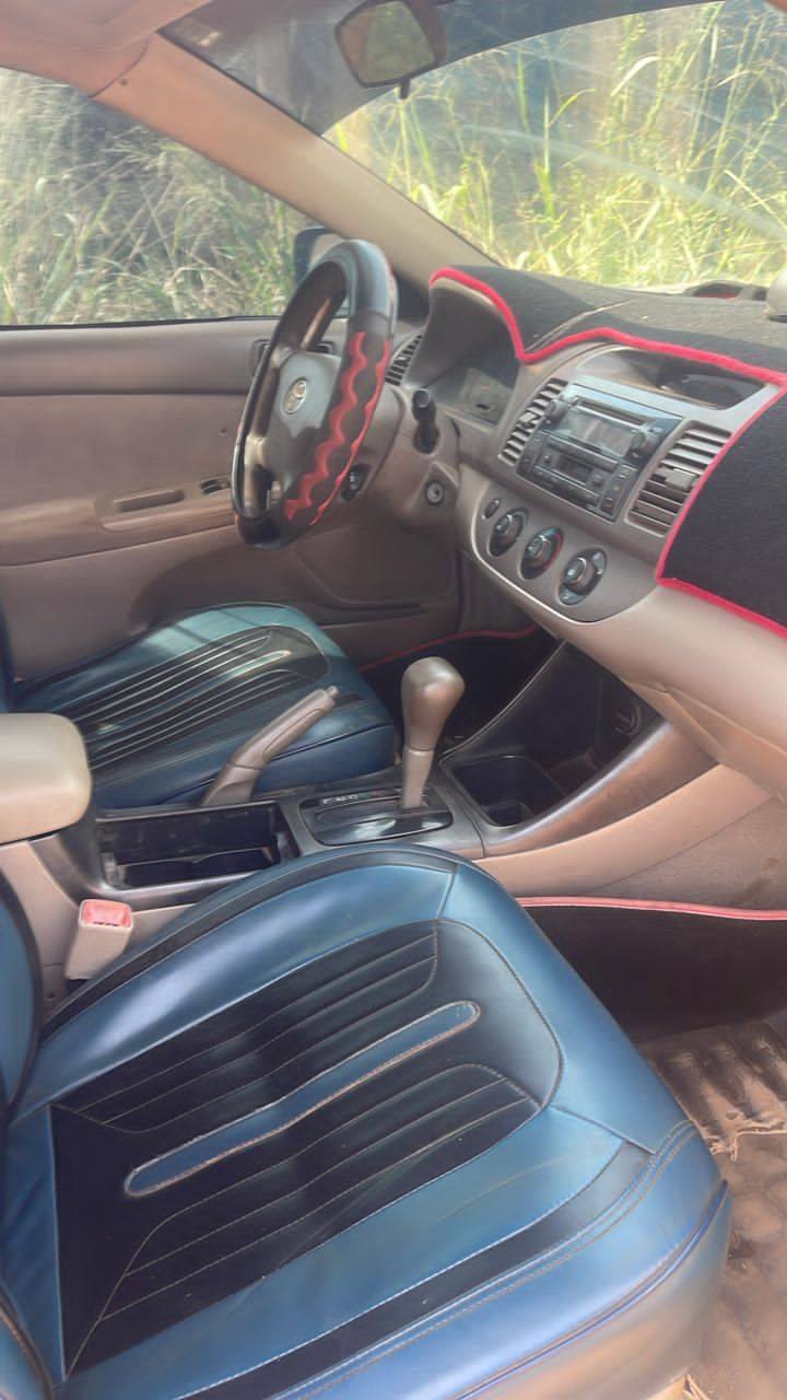 A picture of 04 CAMRY 4plugs engine