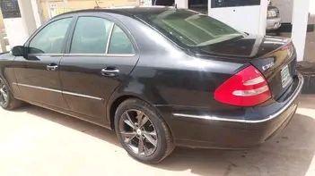 A picture of E350 4MATIC BENZE