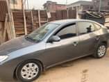 A picture of 010 Hyundai Elantra