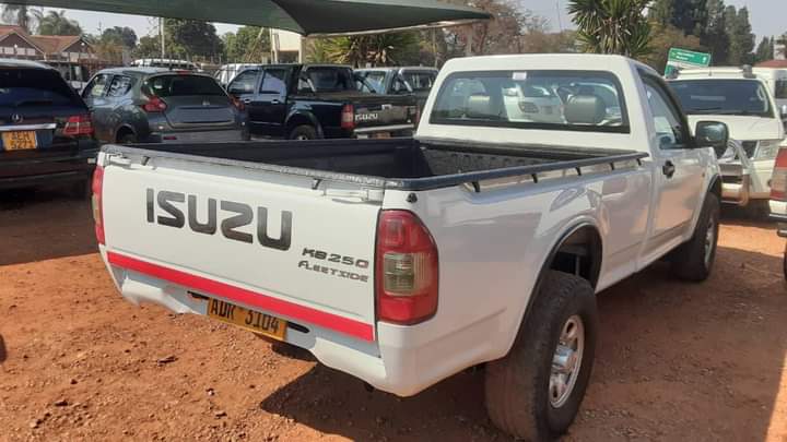 classifieds/cars isuzu