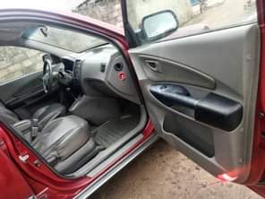 A picture of NEATLY USED 2009 HYUNDAI TUCSON First body First 4 plugs