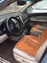 A picture of Lexus Rx330 working ok lucky buyer owner needs money urgently