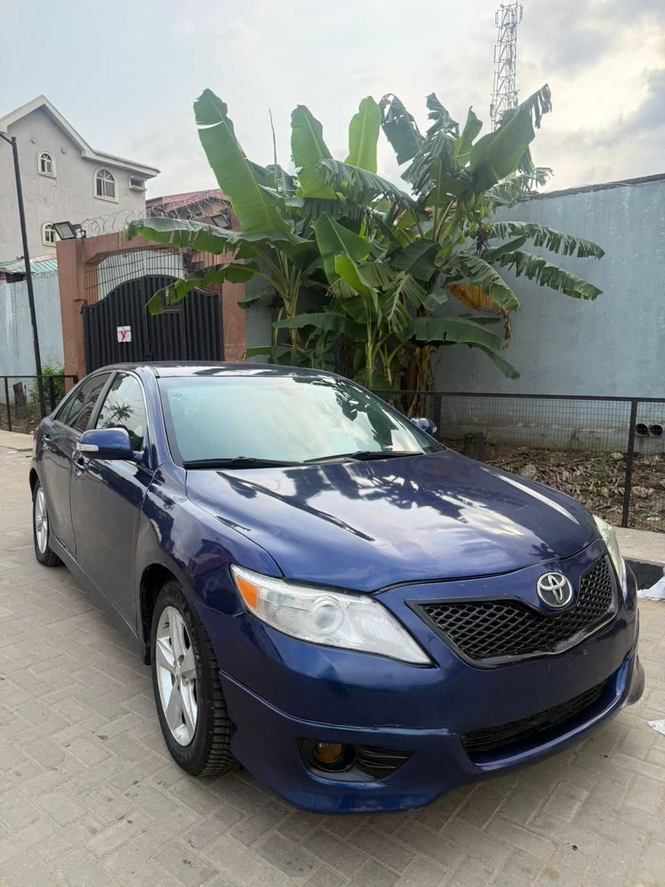 A picture of Unregistered 2011 Toyota Camry Sport