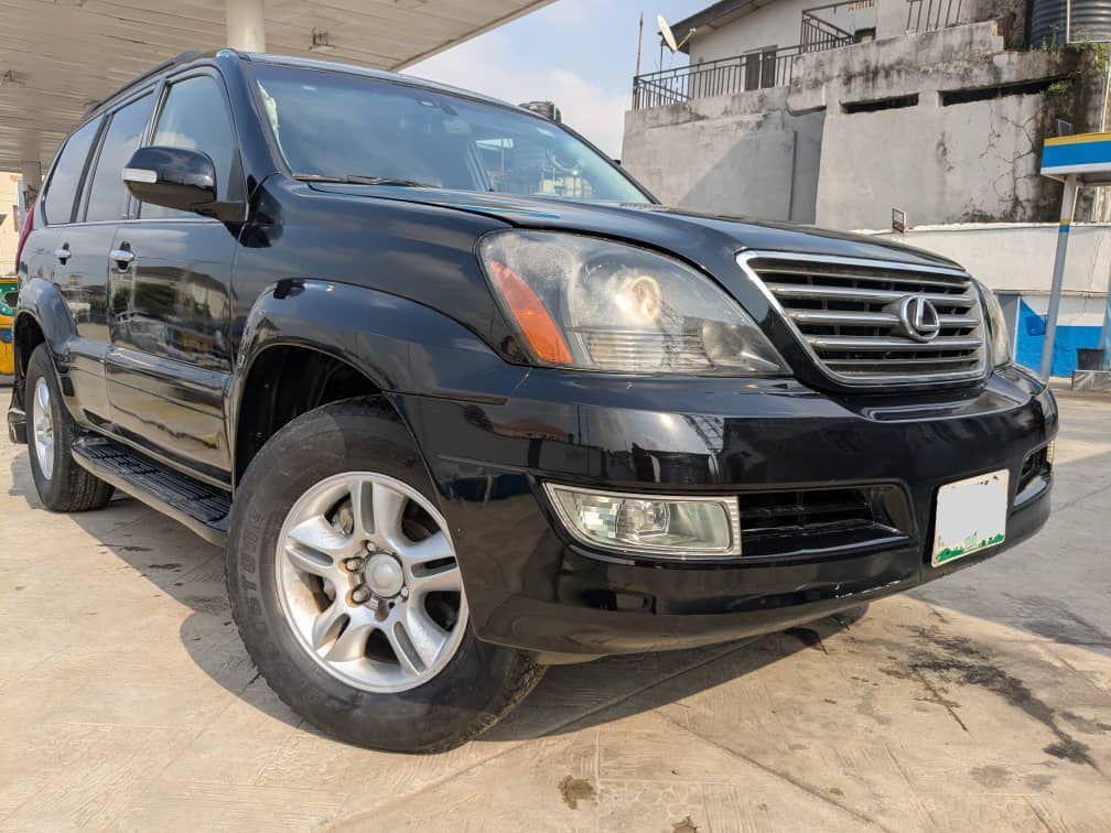 A picture of Lexus GX470