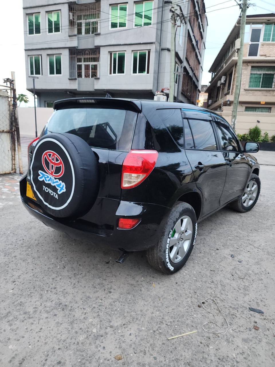 A picture of TOYOTA RAV4 MISS TZ 0692224312 BEI 10 8 MLN maongezi