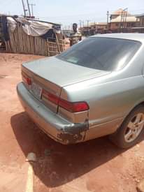 A picture of Toyota Camry 2 2