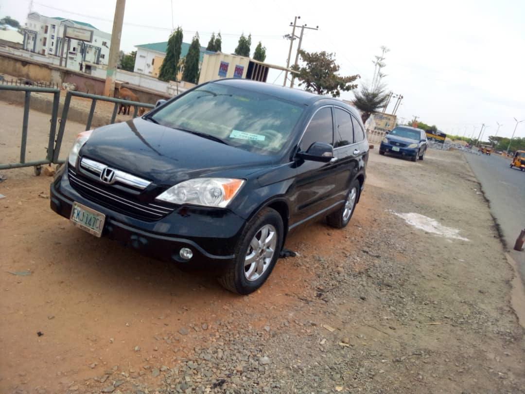 A picture of 2008 Honda CR V.