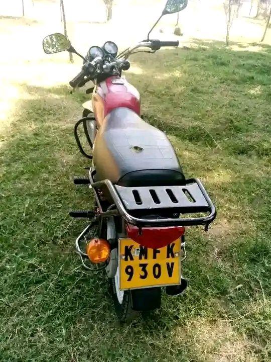 bajaj boxer