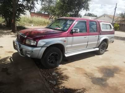 mazda b2500