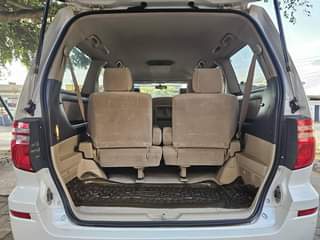 A picture of Toyota Alphard