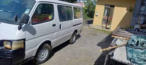 used toyota hiace