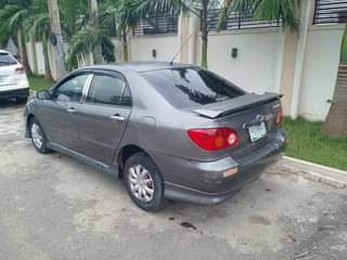 A picture of Toyota Corolla 06